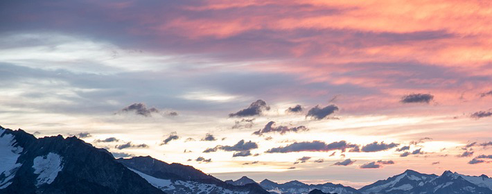 横梁上装灯风水怎么样呢