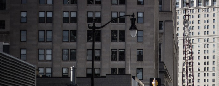 俗话说：门对门，必伤人，门口放什么能压得住门冲煞？ 